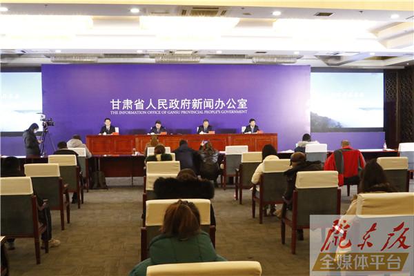 慶陽市8個縣（區）、570個貧困村、14.99萬戶61.05萬貧困人口全部脫貧