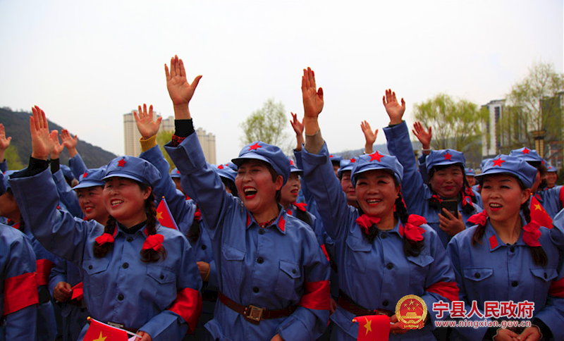 歌聲頌黨恩 堅(jiān)定跟黨走 ——寧縣舉行“唱紅歌 頌黨恩 學(xué)黨史 跟黨走” 新時(shí)代文明實(shí)踐志愿服務(wù)活動