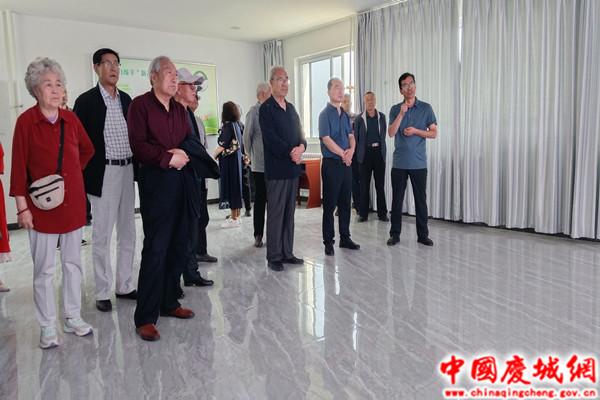 慶陽市委機關退休干部觀摩團調研慶城縣現代化肉羊“育繁推” 一體化產業園建設工作