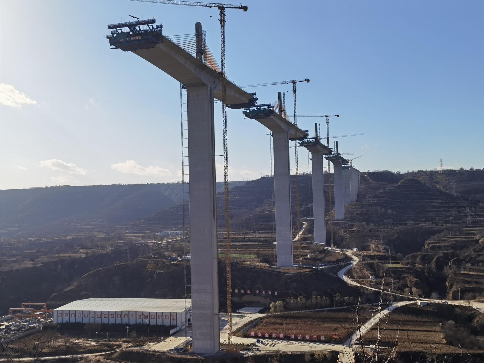 G309線西合公路：冬季不停工 項目建設提速加力見實效