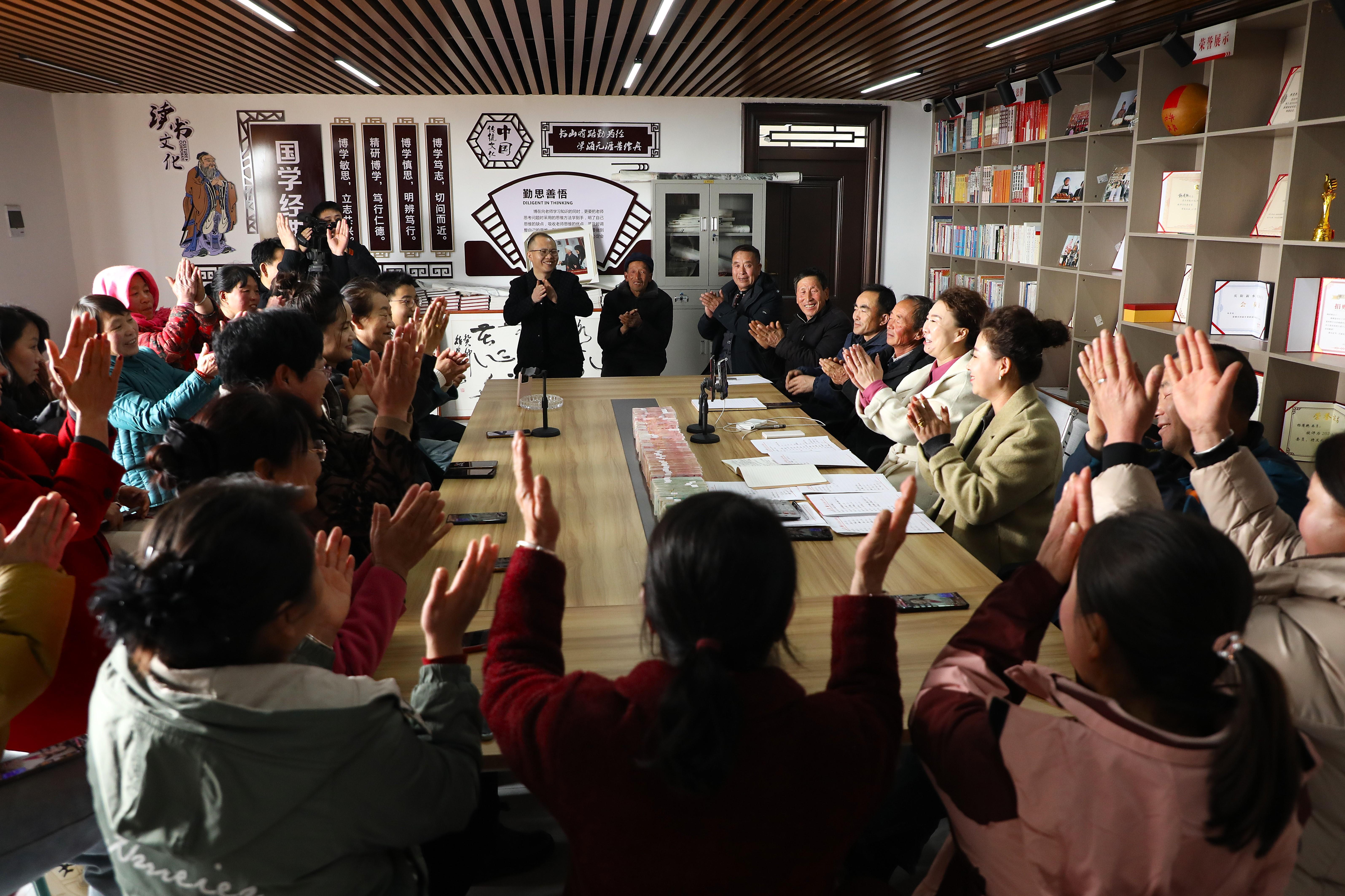 二月二，分紅“盛宴”開啟幸福新篇 ——環縣莊子峁生態農莊30戶農戶喜提73萬元“紅包”