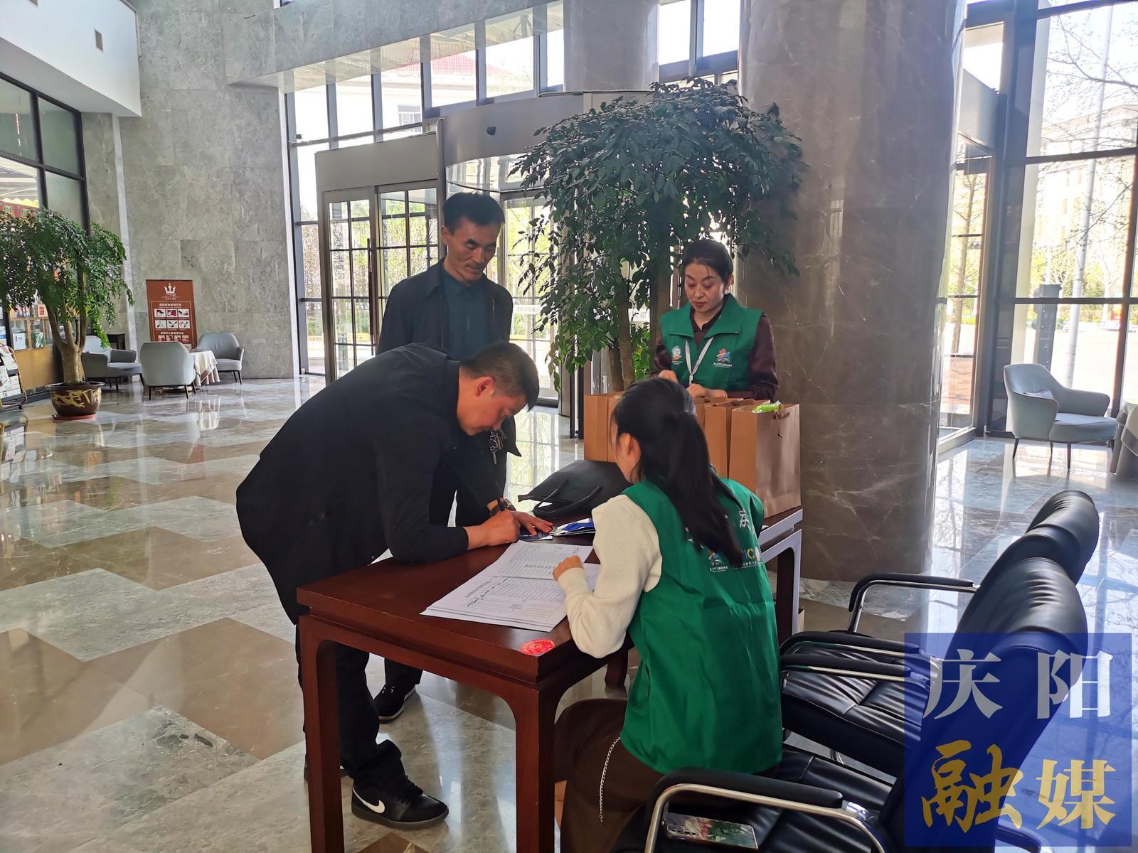 參加2025數字中國創新大賽（慶陽）·低空經濟賽道農林植保場景賽人員陸續抵達寧縣